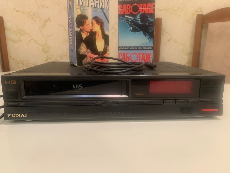 Видеомагнитофон Funai V-3EE
