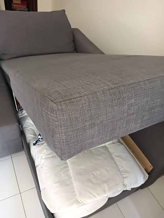 Sofá cama cinzento IKEA Friheten com oferta