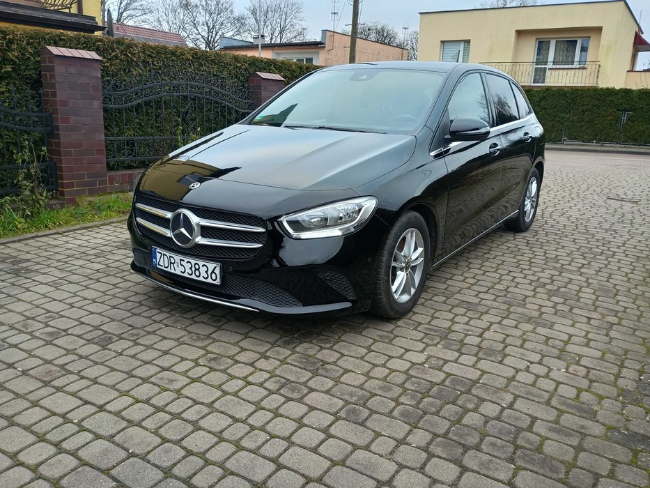 Sprzedam Mercedesa Benz-B Klasa rok produkcji 2020