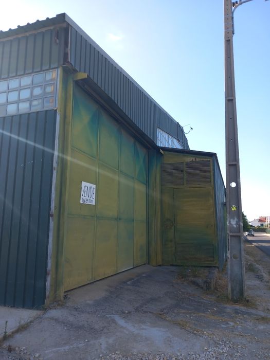 Armazém para vender ou alugar