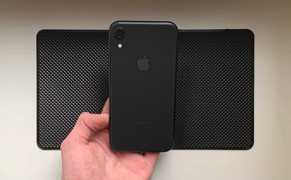 Почти новый - iPhone XR - 128 гб - 86% АКБ - BLACK - NEVERLOCK