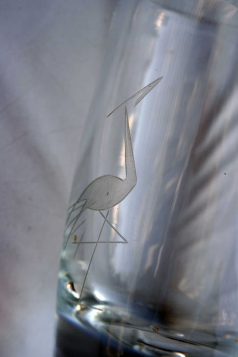 zabytkowy wazon żuraw czapla ptak szkło antyki vintage