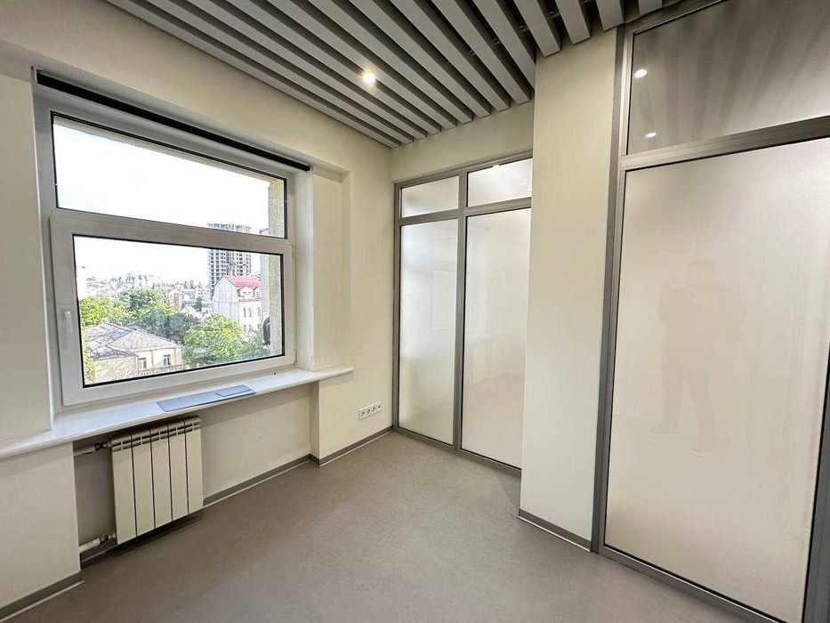 Продажа офиса 400 кв.м. с VIP ремонтом. Золотые ворота. Бизнес-центр.