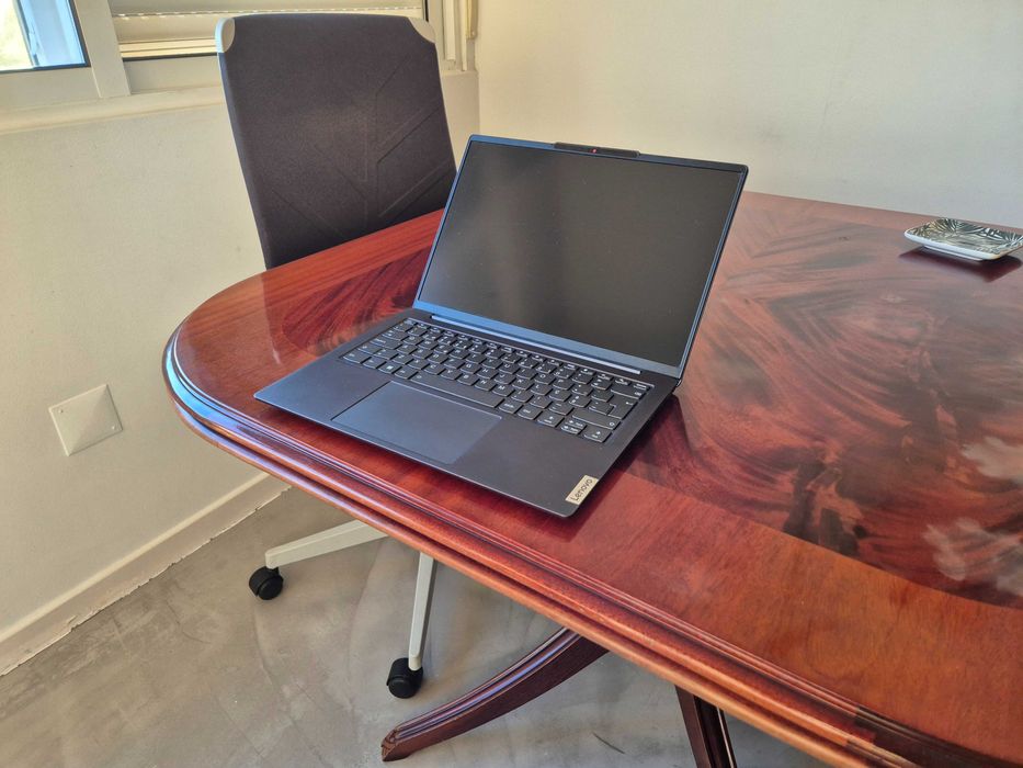 Portátil Lenovo Yoga Slim 6 - Potente e Leve
