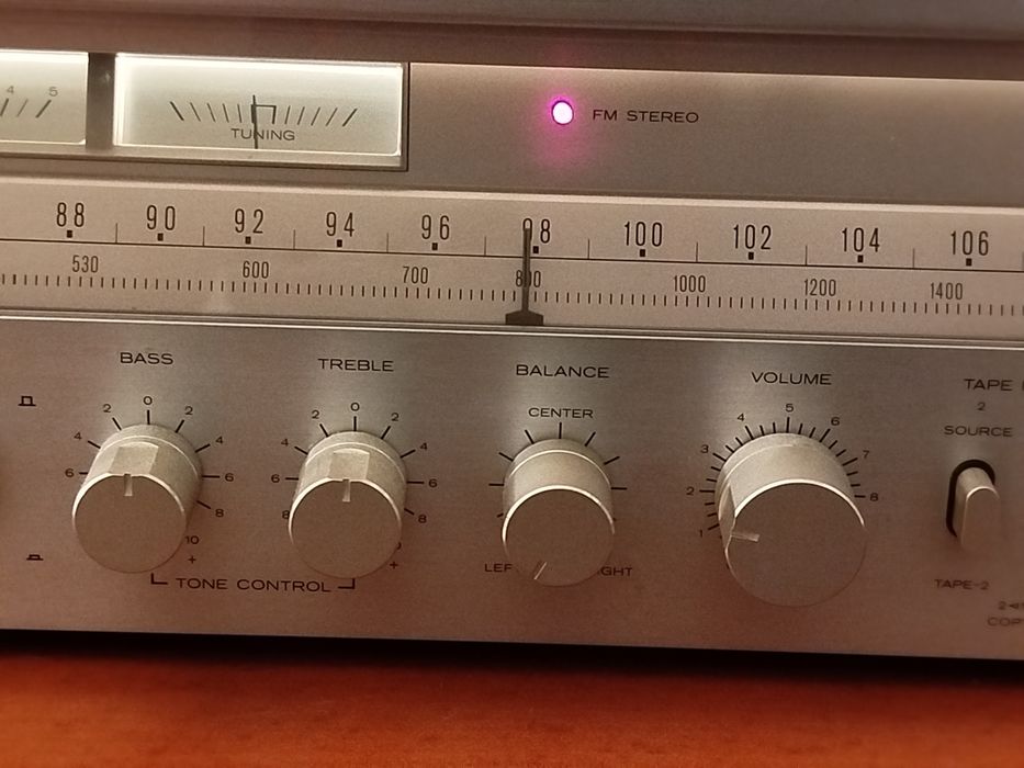 Hitachi SR-504 - Receiver - Amplificador
