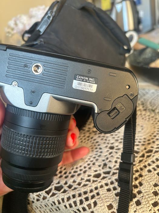 Canon eos rebel xs n