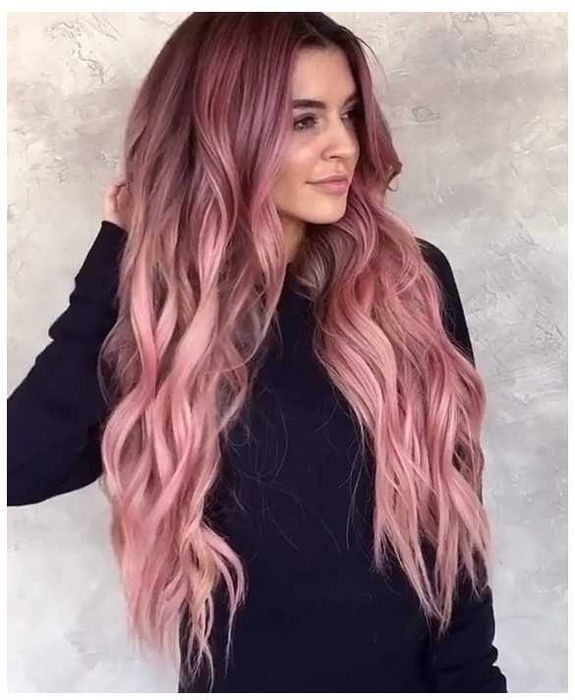 Damska peruka, kręcone włosy długość 66cm kolor odcień różu