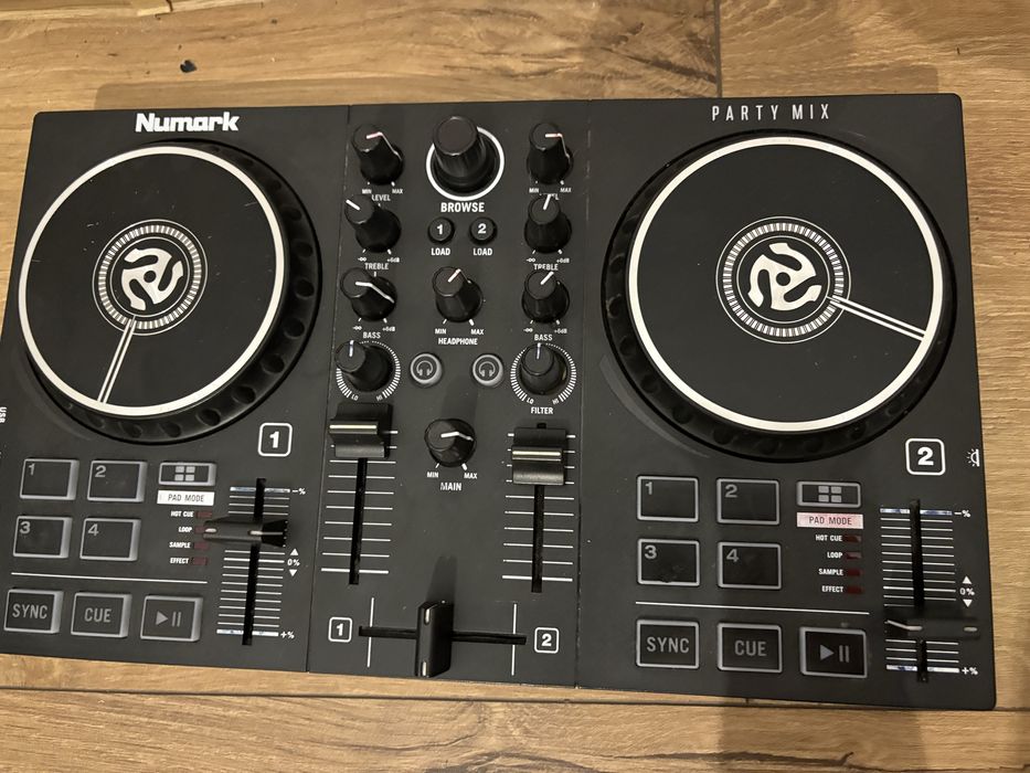 Numark Party Mix DJコントローラー 製品情報：Party Mix II：Numark