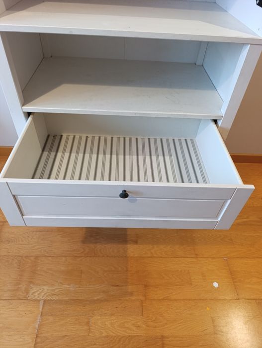 Mudador Ikea / secretária