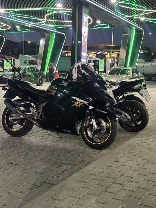 honda cbr 1100xx super blackbird