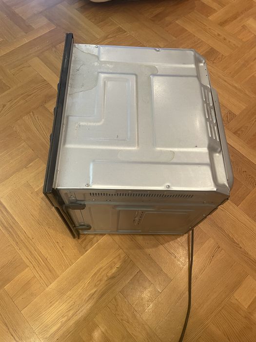 Духова піч вбудована Ariston .
