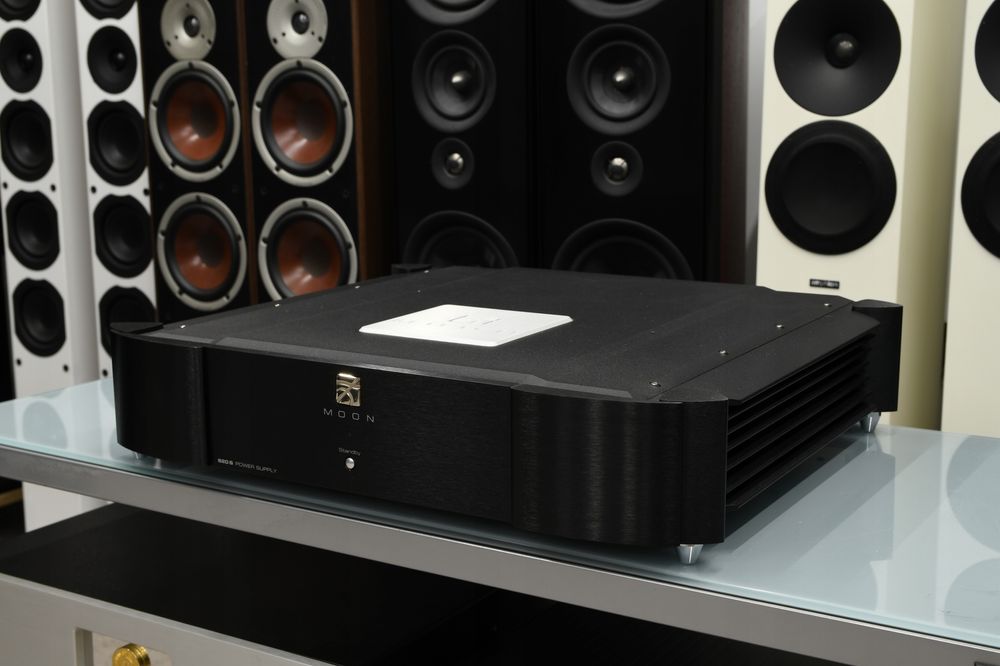 referencyjny zewnętrzny zasilacz Moon 820s Power supply idealny!