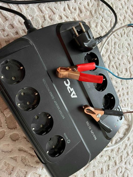 Инвертор / Бесперребойник APC Back-UPS ES 700VA