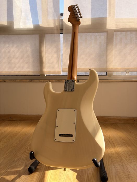 Fender Player 2/II Stratocaster DG20 + FE920 Denim + Strap Tweed + Acessórios
