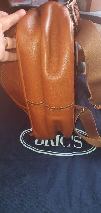 Mochila em pele Bric's
