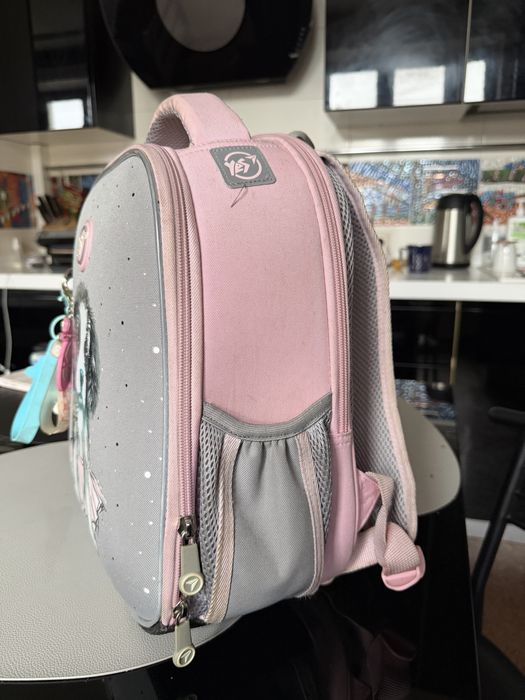 Продаю шкільний портфель Yes