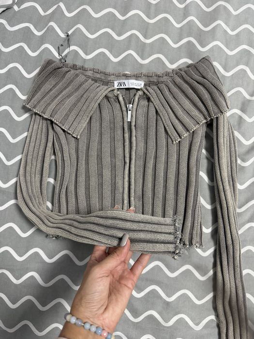 Трендовий вкорочений светрик Zara