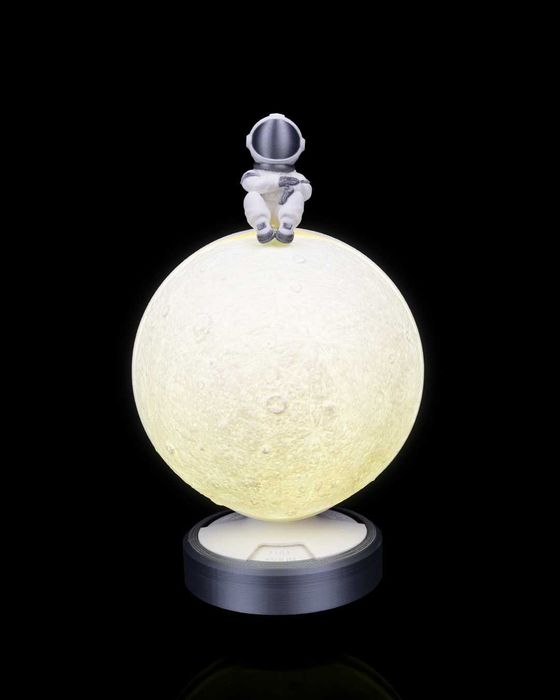 Lampka nocna – Astronauta na Księżycu