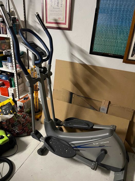 BICICLETA ELIPTICA BRISA BH