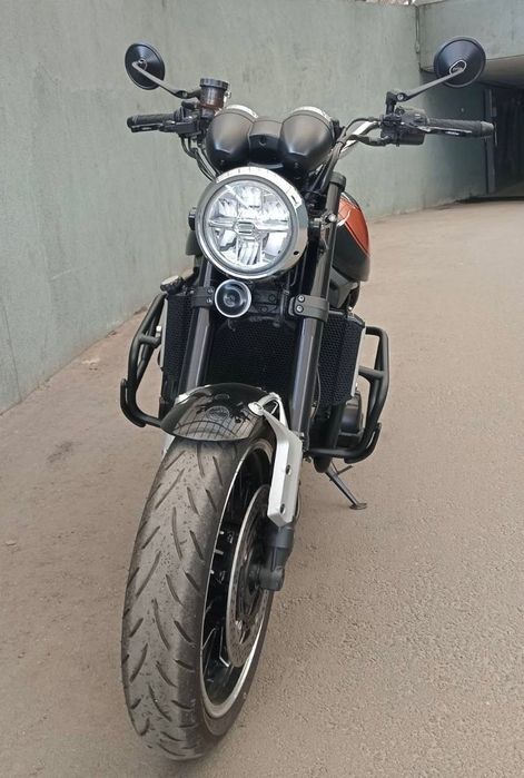 Продам мотоцикл Kawasaki Z900RS