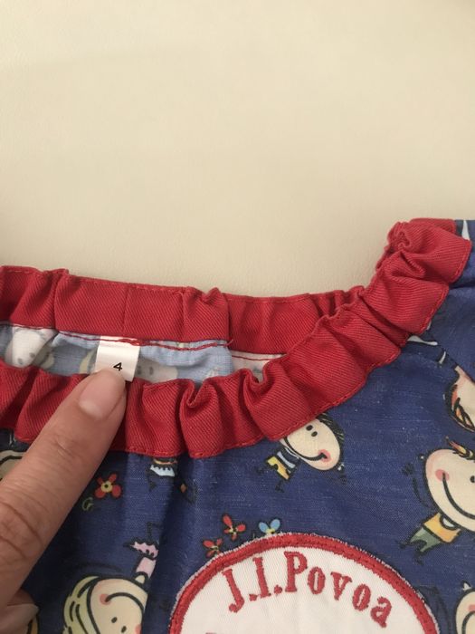 Como NOVO Bibe / uniforme jardim escola Povoa de penafirme