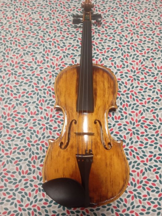Violino 4 por 4 marca Oficina dos violinos