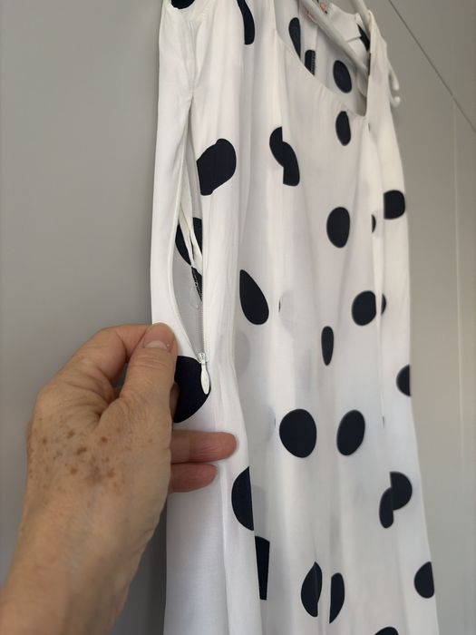 letnia sukienka w grochy S