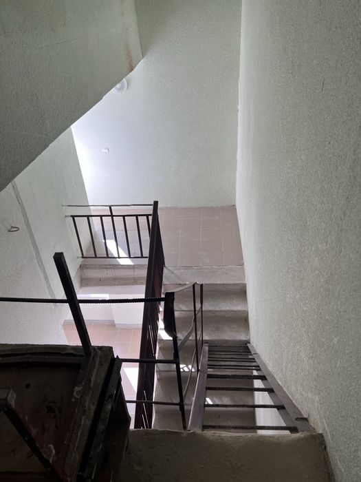 Продаж Мансарди.