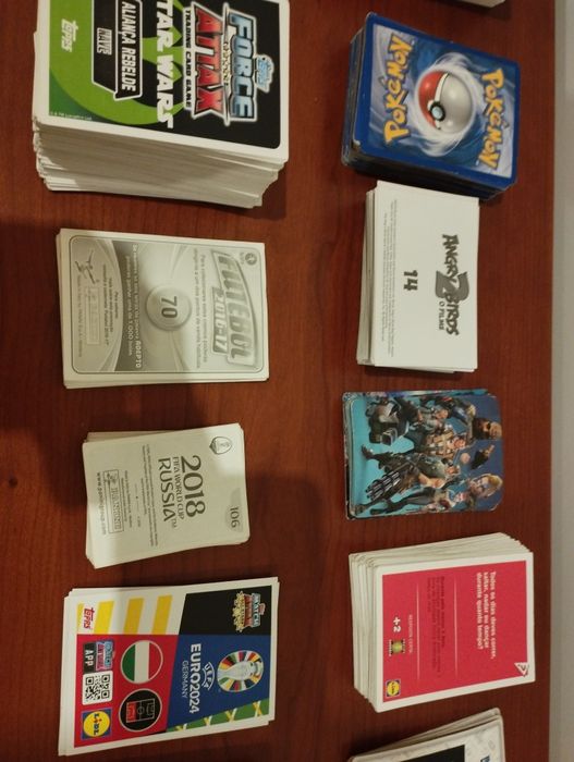 Lotes de vários cromos e cartas, desde 1€ o lote