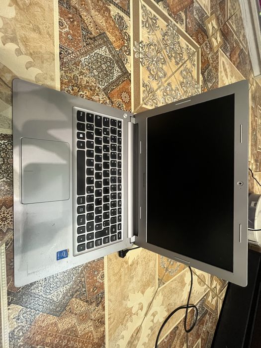 Швидкий ноутбук Lenovo M30-70 | Intel Core i5 | 4GB RAM | SSD