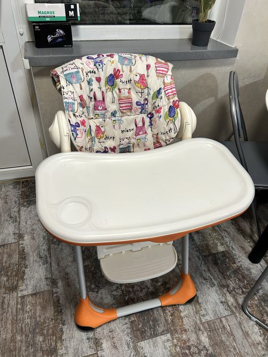 Стілець для годування