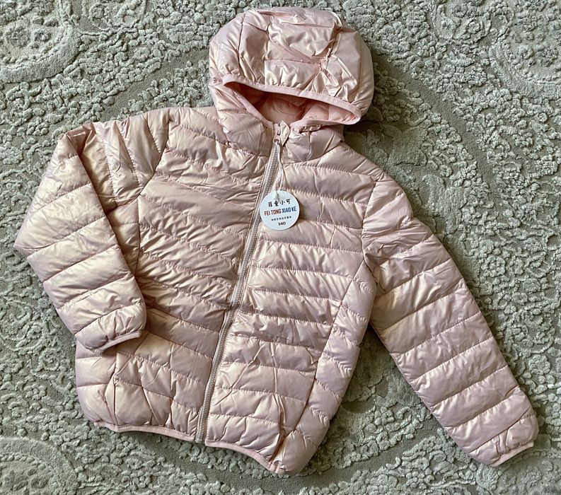 Демісезонна легка куртка на дівчинку з капюшоном 170-180