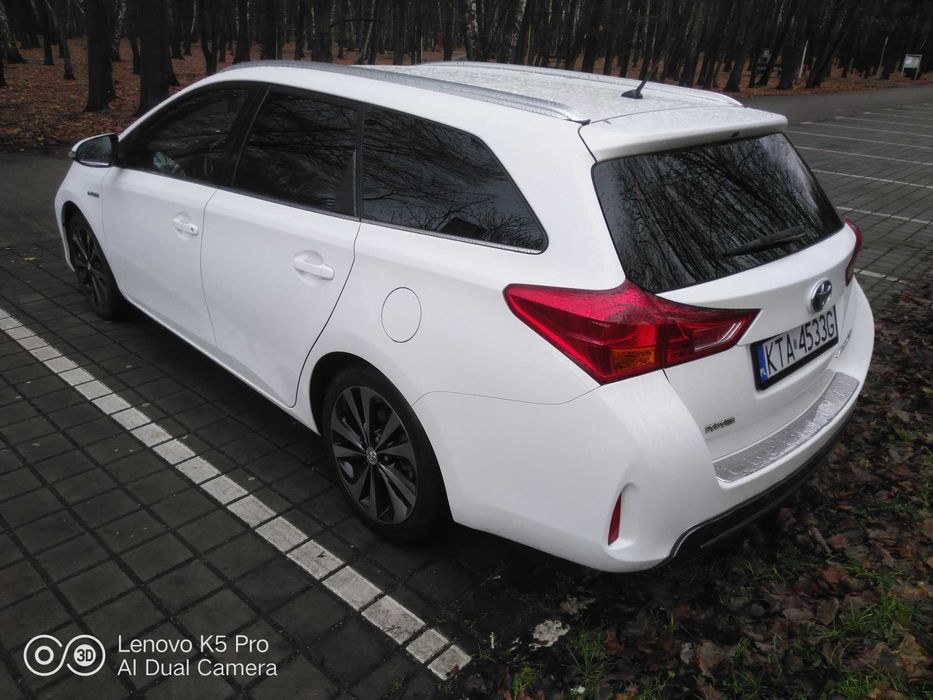 Auris 1.8 hybryda bezawaryjna