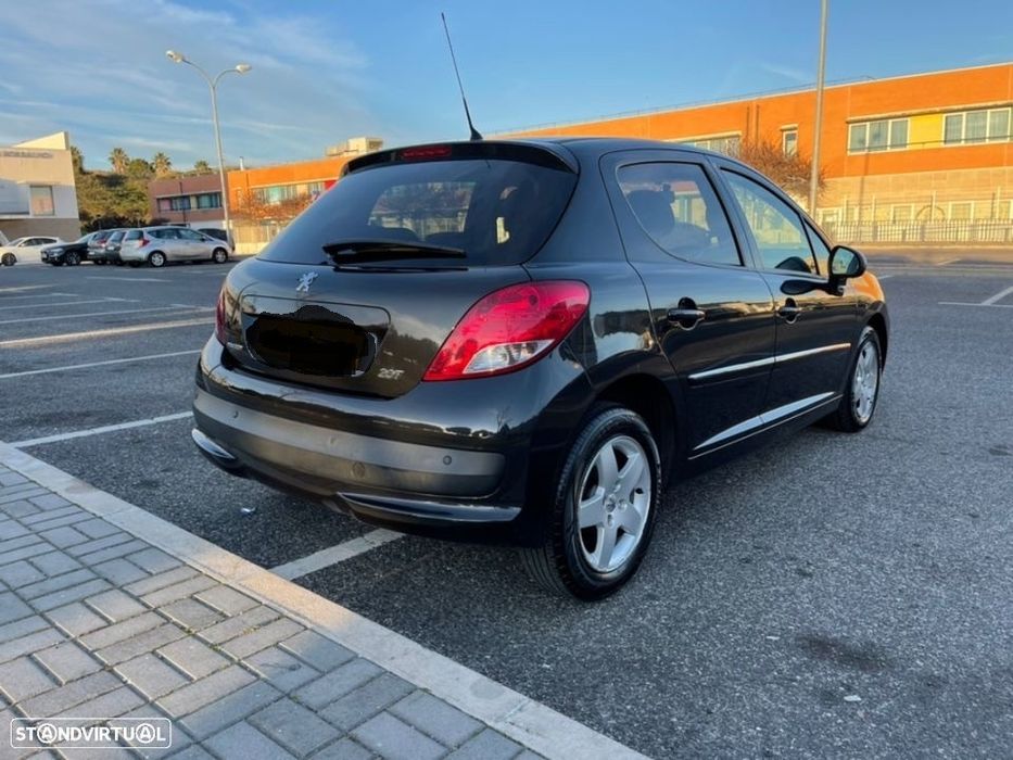 Peugeot 207 1.4 HDI 2011