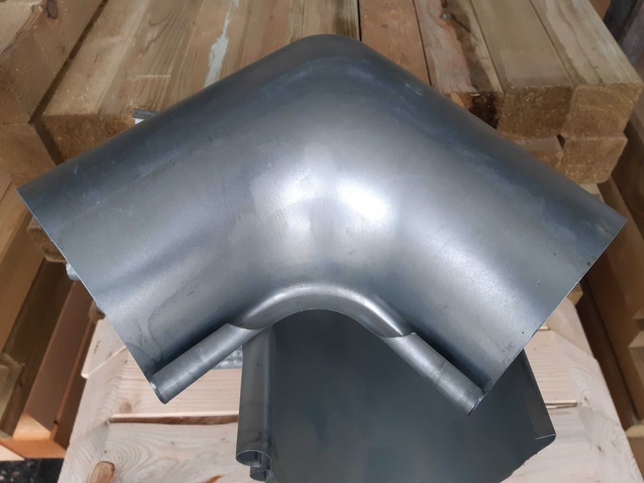 NAROŻNIK Rynny 150 Ocynk Tłoczony wewnętrzny kąt 90 st Rynna 150 mm