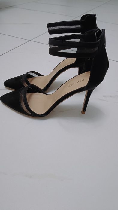 Босоніжки жіночі