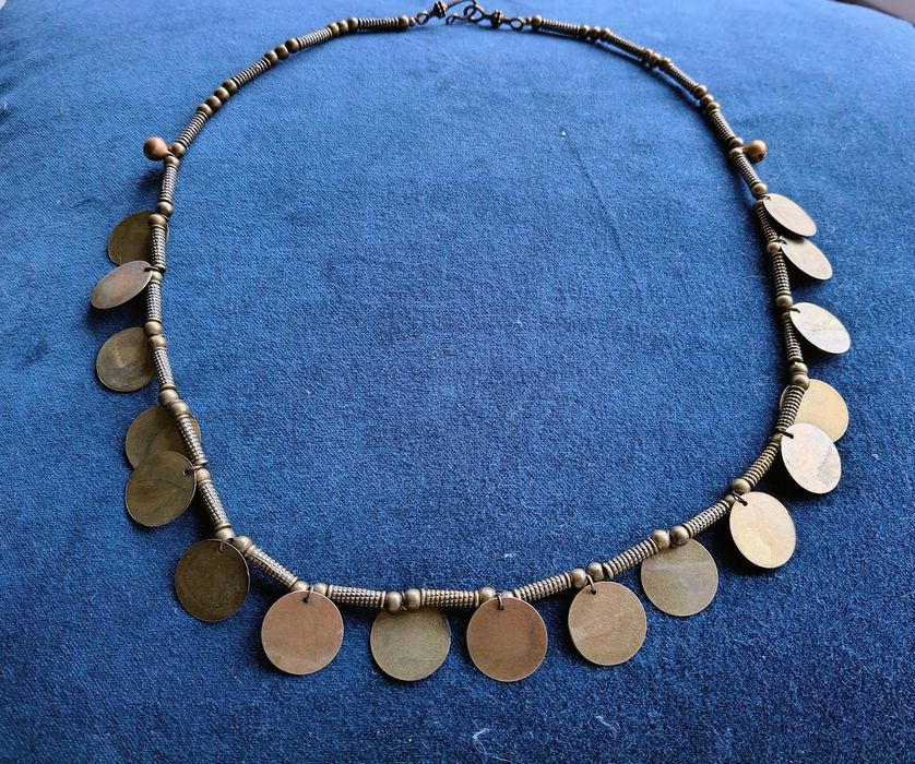 Шелести, монисто, етнічні прикраси