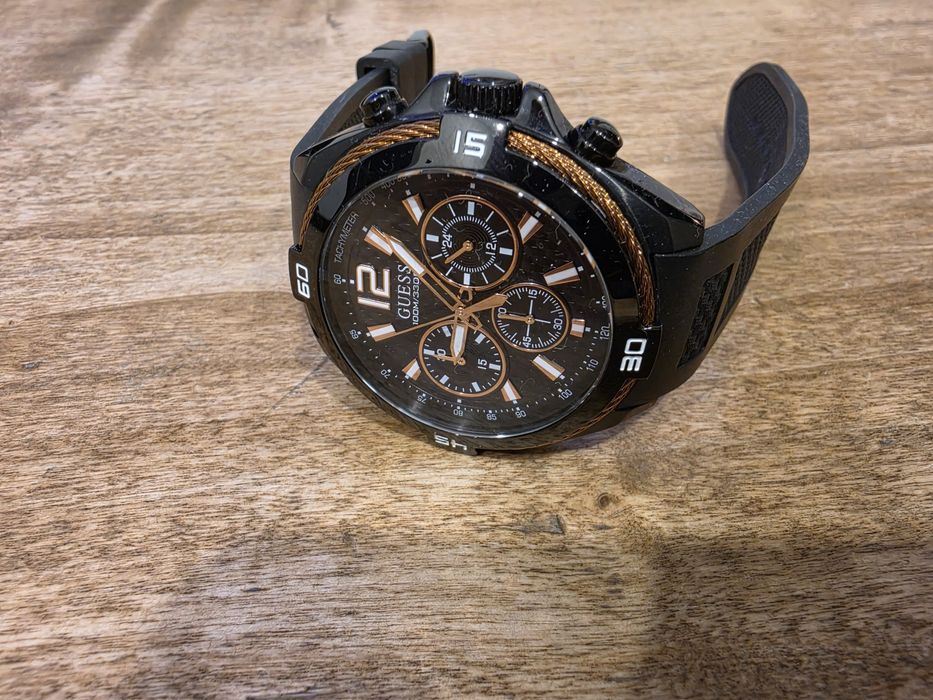 Zegarek Guess Surge
