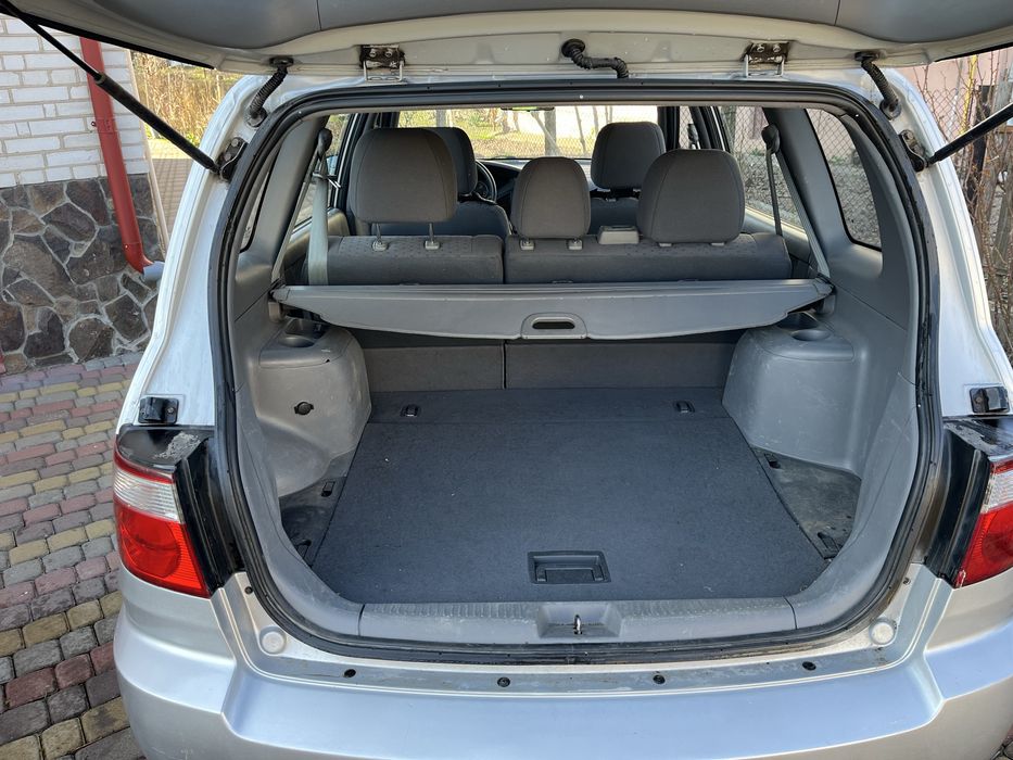 Kia Carens II 2003 року