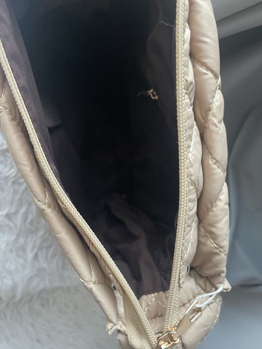 Nowa beżowa kurtkowa torebka