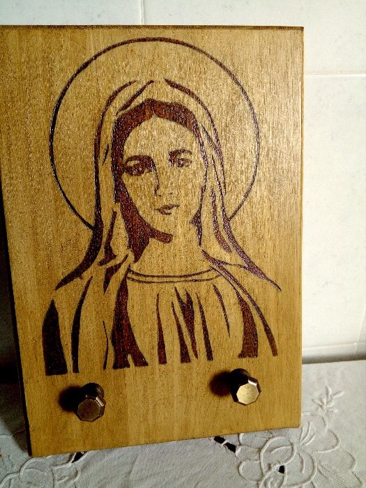 pirogravura de imagem de n senhora