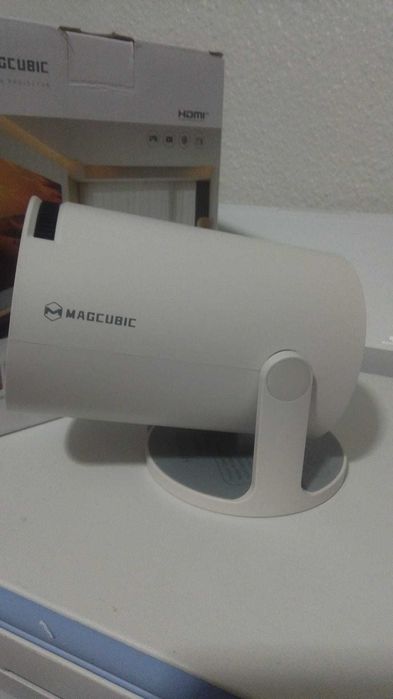 Projetor Smart Android WiFi Bluetooth HY300 Pro | HD 720p | HDMI USB | Novo