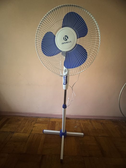 Продам вентилятор напольный