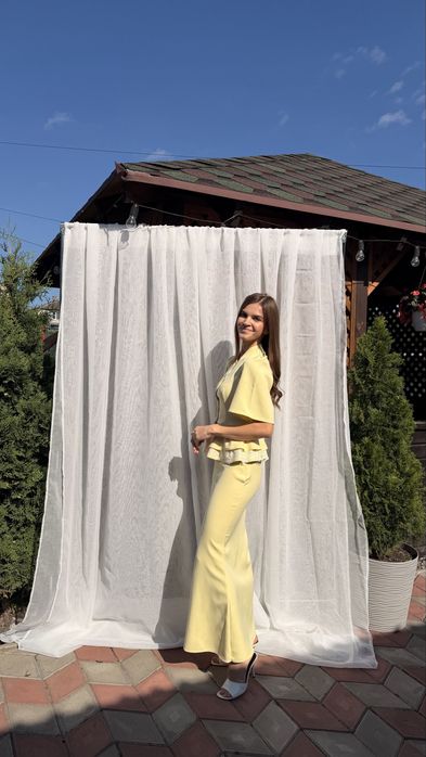 Костюм butter yellow кольору