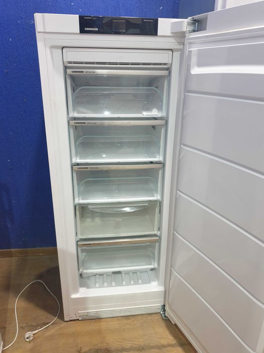 Морозильна, морозильная камера Liebherr GNP 3376