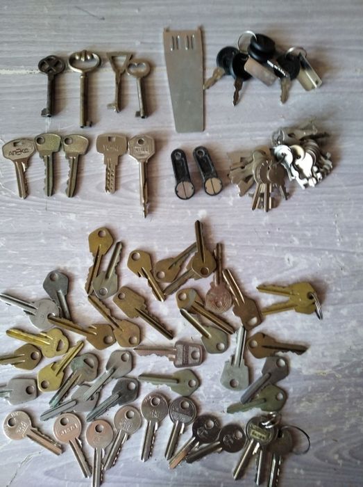 Ключи различные  б\у