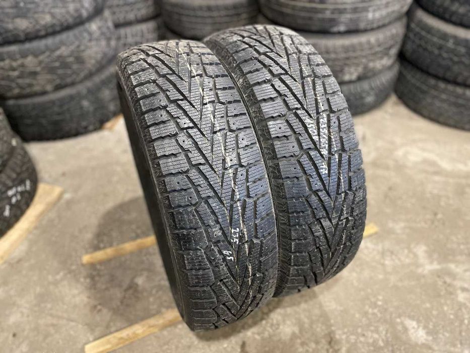 Пара зимової резини 235/65 R17 Nexen Winguard
