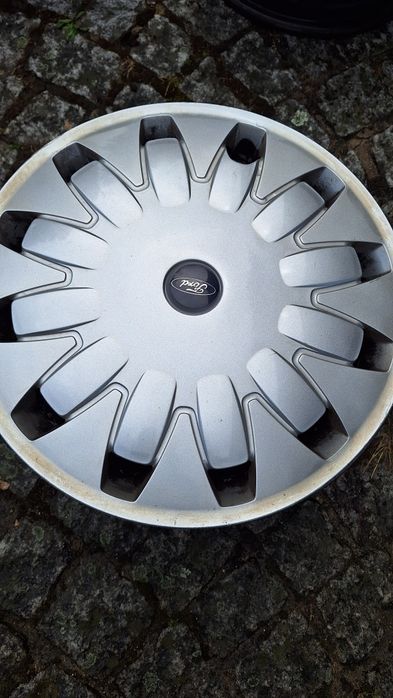 Jogo 4 Jantes Ferro 16" Originais Ford (5x108) + Tampões Originais – Com pouquíssimo uso e em bom estado