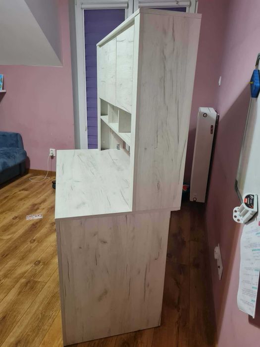 Biurko młodzieżowe