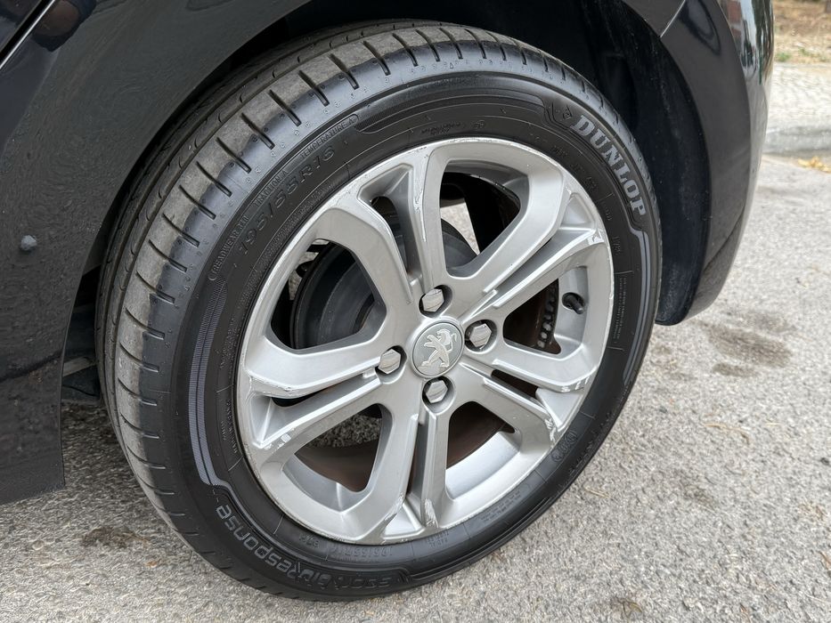 Peugeot 208 1.4 HDI Allure 68cv  excelente estado